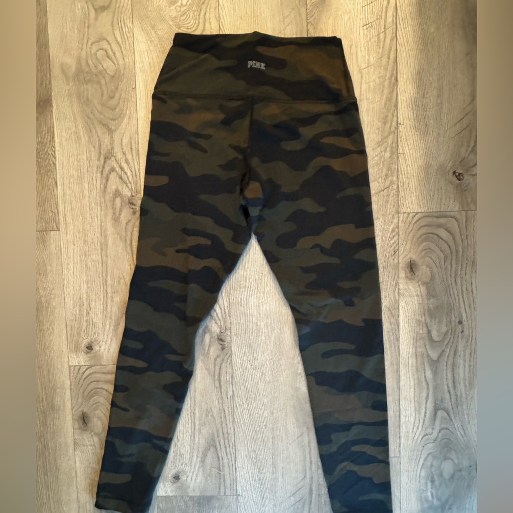 PINK Victoria's Secret Camouflage Leggings